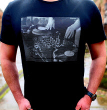 Load image into Gallery viewer, TURNTABLE DJ | optical striped silver image