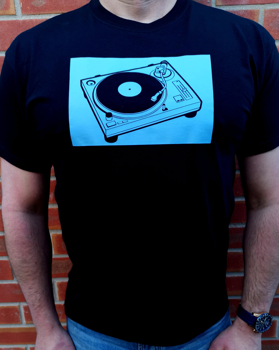 TURNTABLE :: GRAMOFON  :: T-Shirt :: REVERSE PRINT DESIGN :: HTV Basic